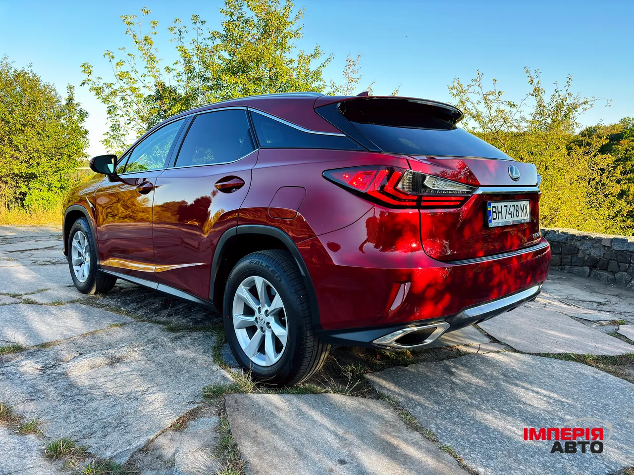 Lexus RX - фото 4