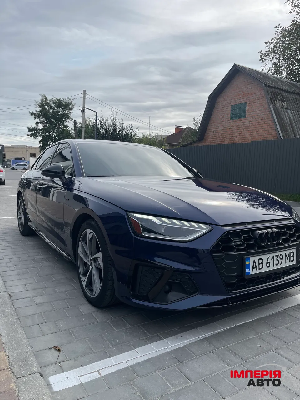 Audi A4 - фото 9