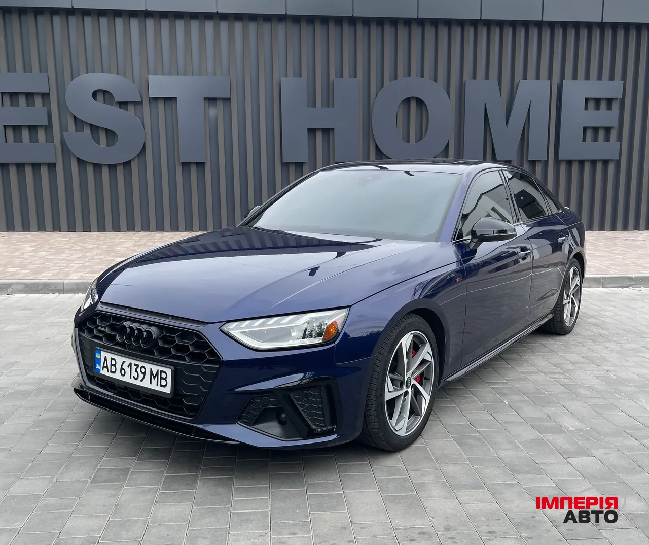 Audi A4 - фото 16