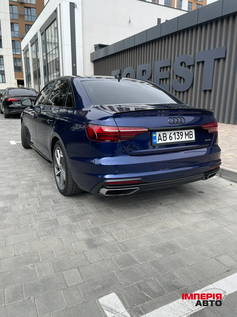 Audi A4 - фото 13