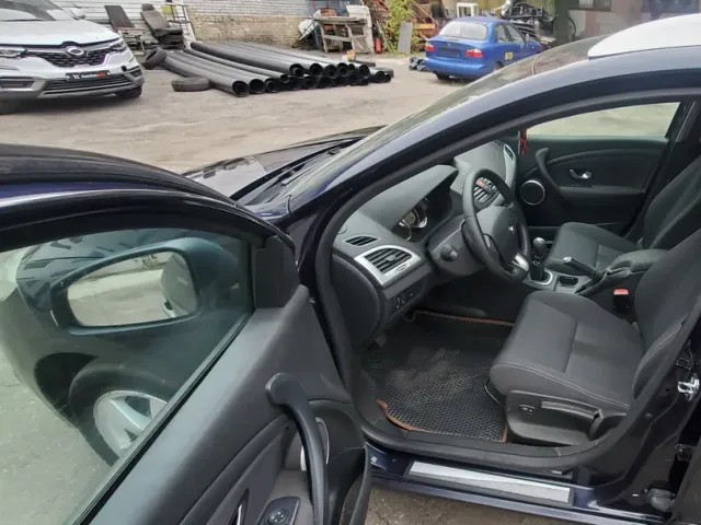Renault Megane - фото 2