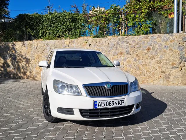 Skoda Octavia - фото 4