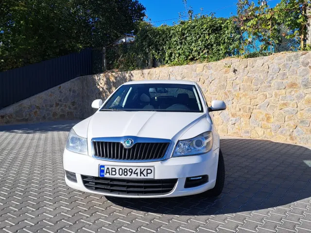 Skoda Octavia - фото 2
