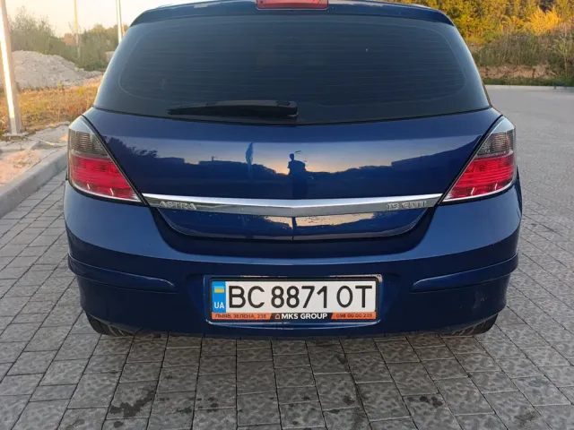 Opel Astra - фото 4
