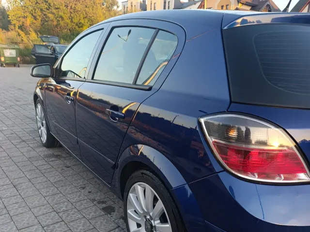 Opel Astra - фото 5