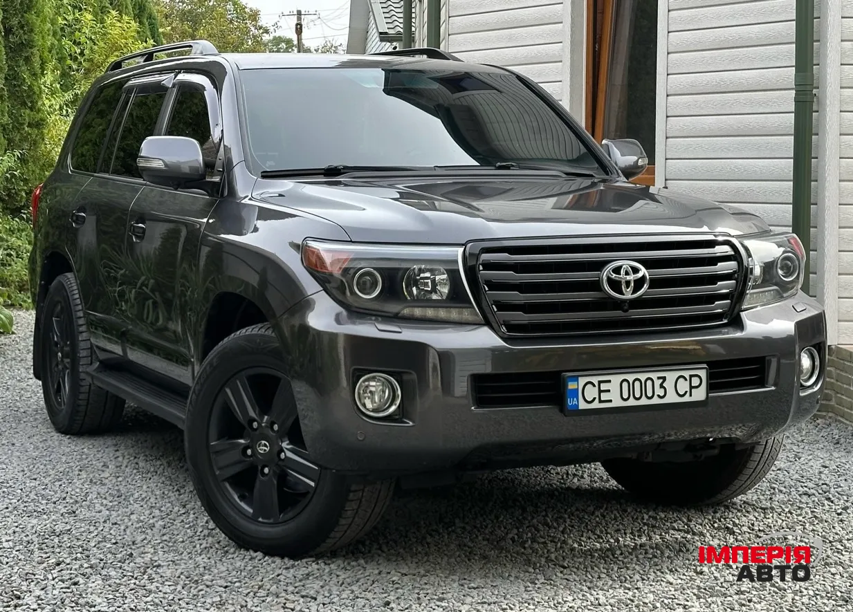 Toyota Land Cruiser - фото 1
