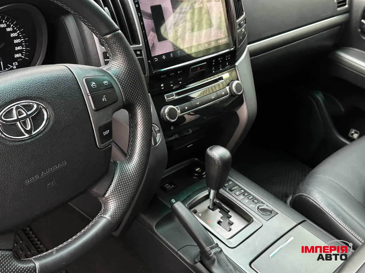 Toyota Land Cruiser - фото 4