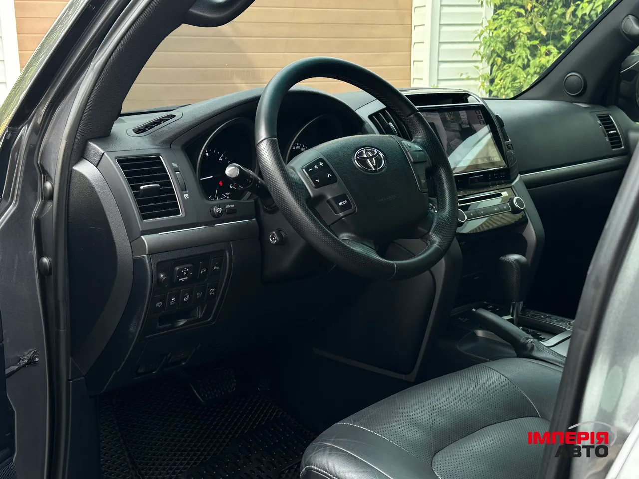 Toyota Land Cruiser - фото 3