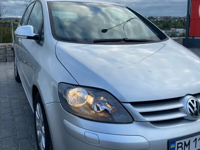 Volkswagen Golf Plus - фото 3