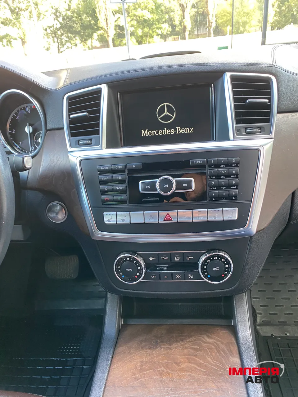 Mercedes-Benz M-Класс - фото 32