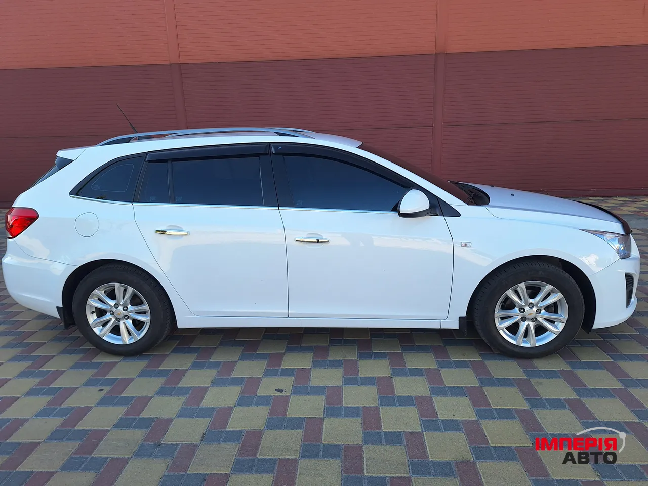 Chevrolet Cruze - фото 10