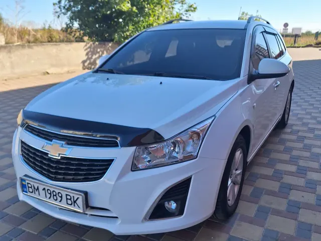 Chevrolet Cruze - фото 3