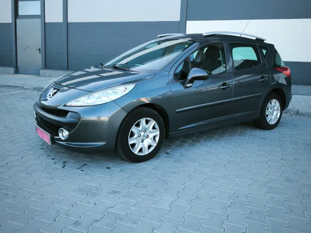 Peugeot 207 - фото 1