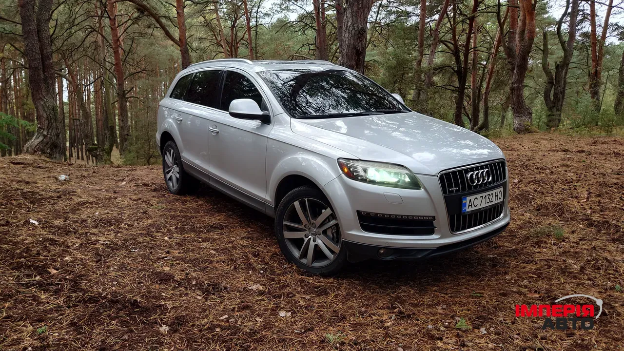 Audi Q7 - фото 5