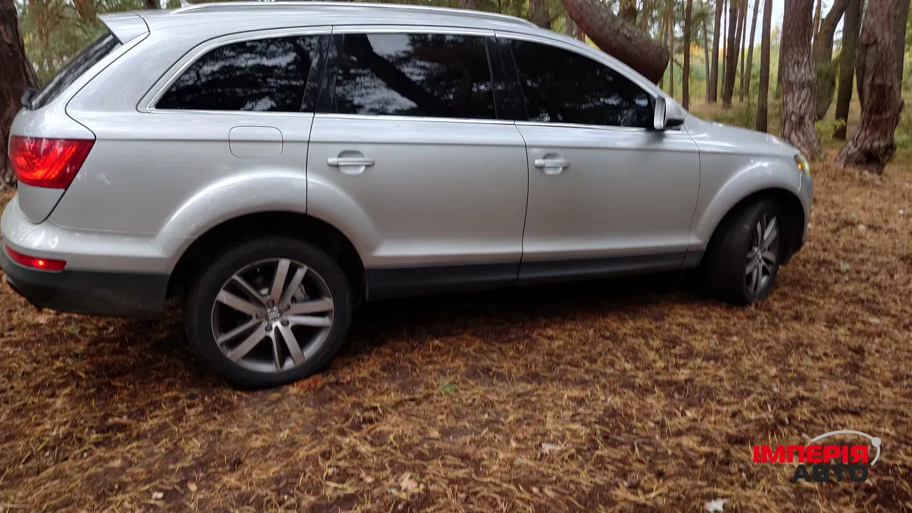 Audi Q7 - фото 2