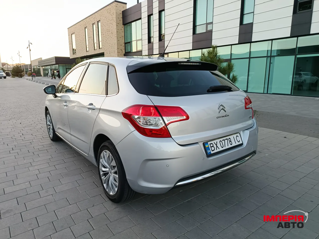 Citroen C4 - фото 6
