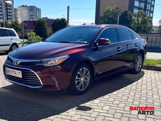 Toyota Avalon - фото 1