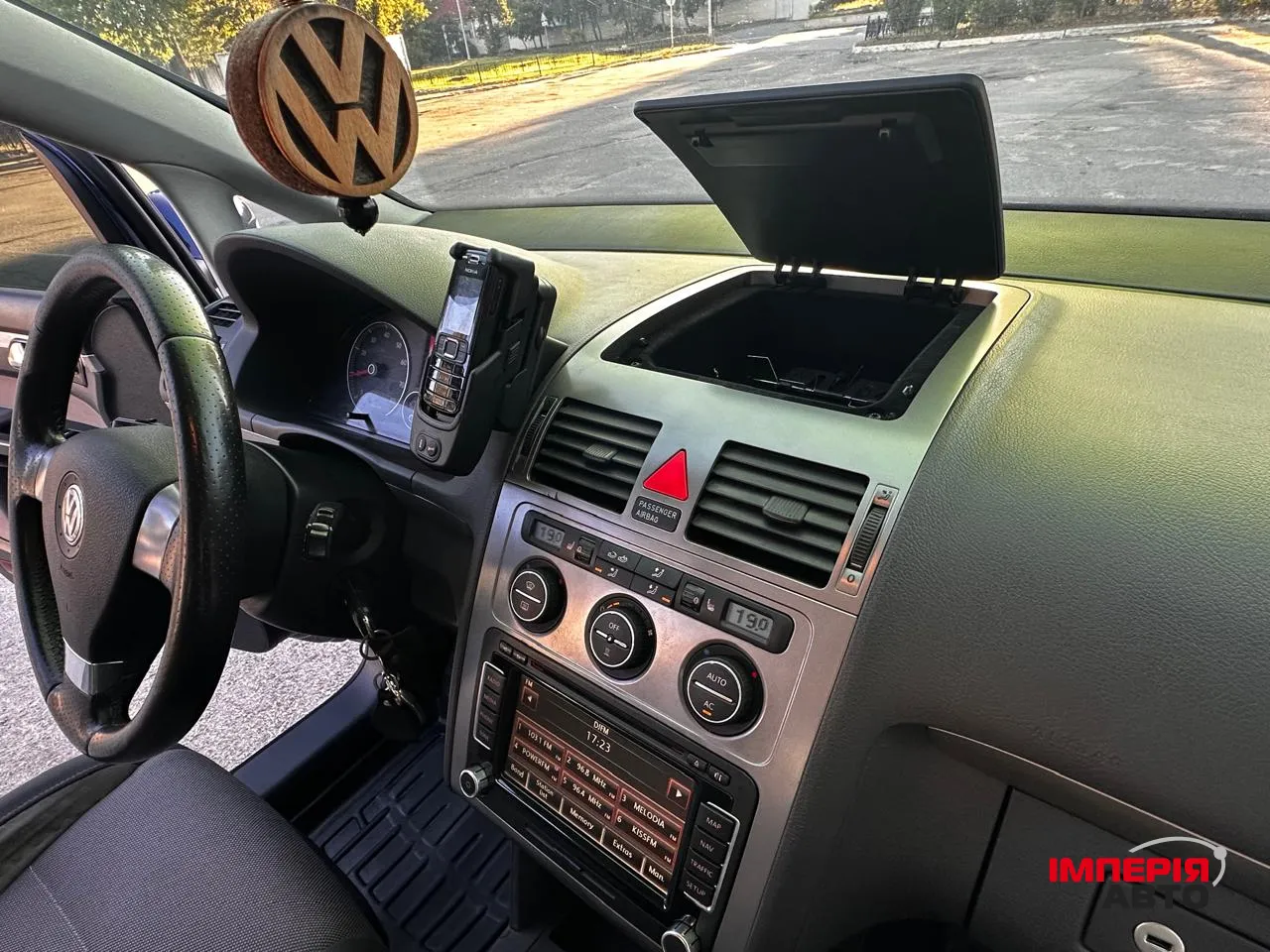 Volkswagen Touran - фото 19
