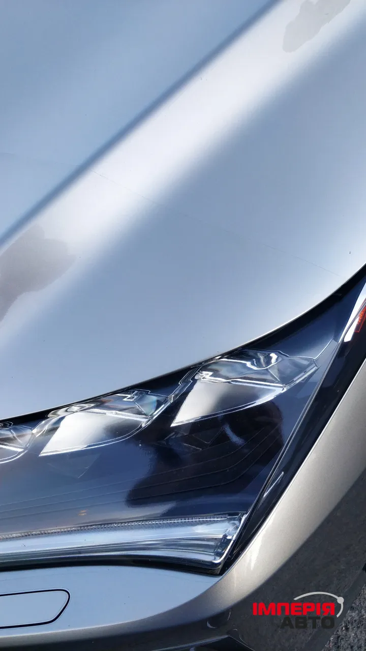 Lexus RX - фото 12