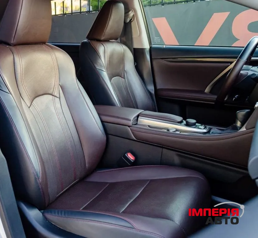 Lexus RX - фото 22