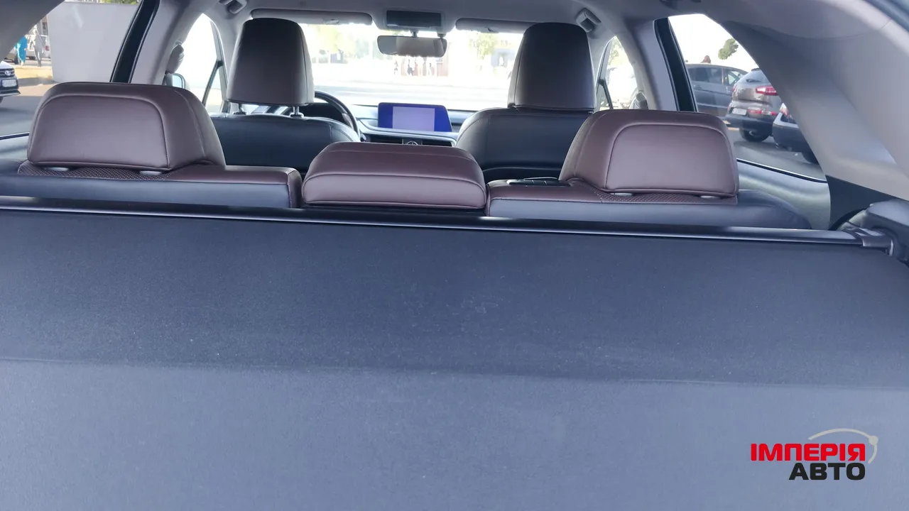 Lexus RX - фото 26