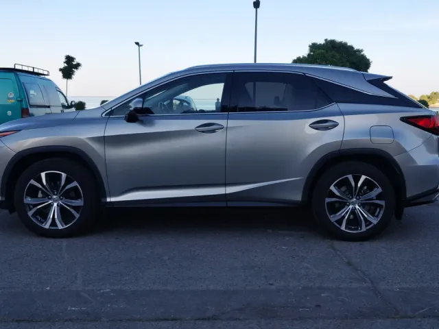 Lexus RX - фото 5