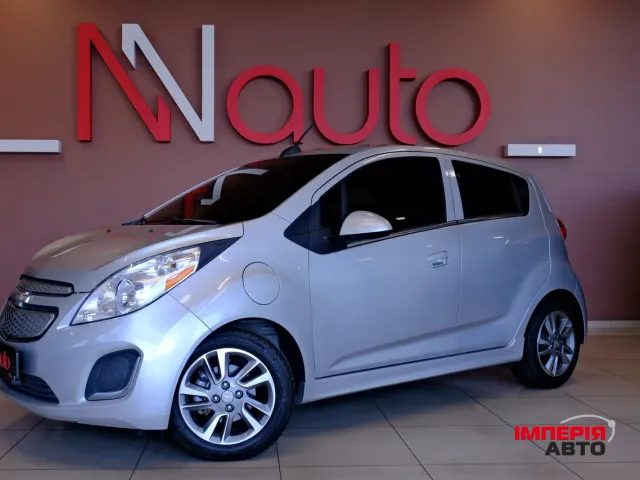 Chevrolet Spark - фото 1