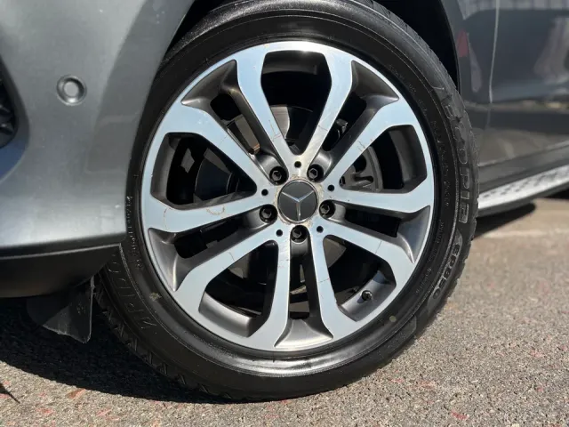 Mercedes-Benz GLE - фото 3