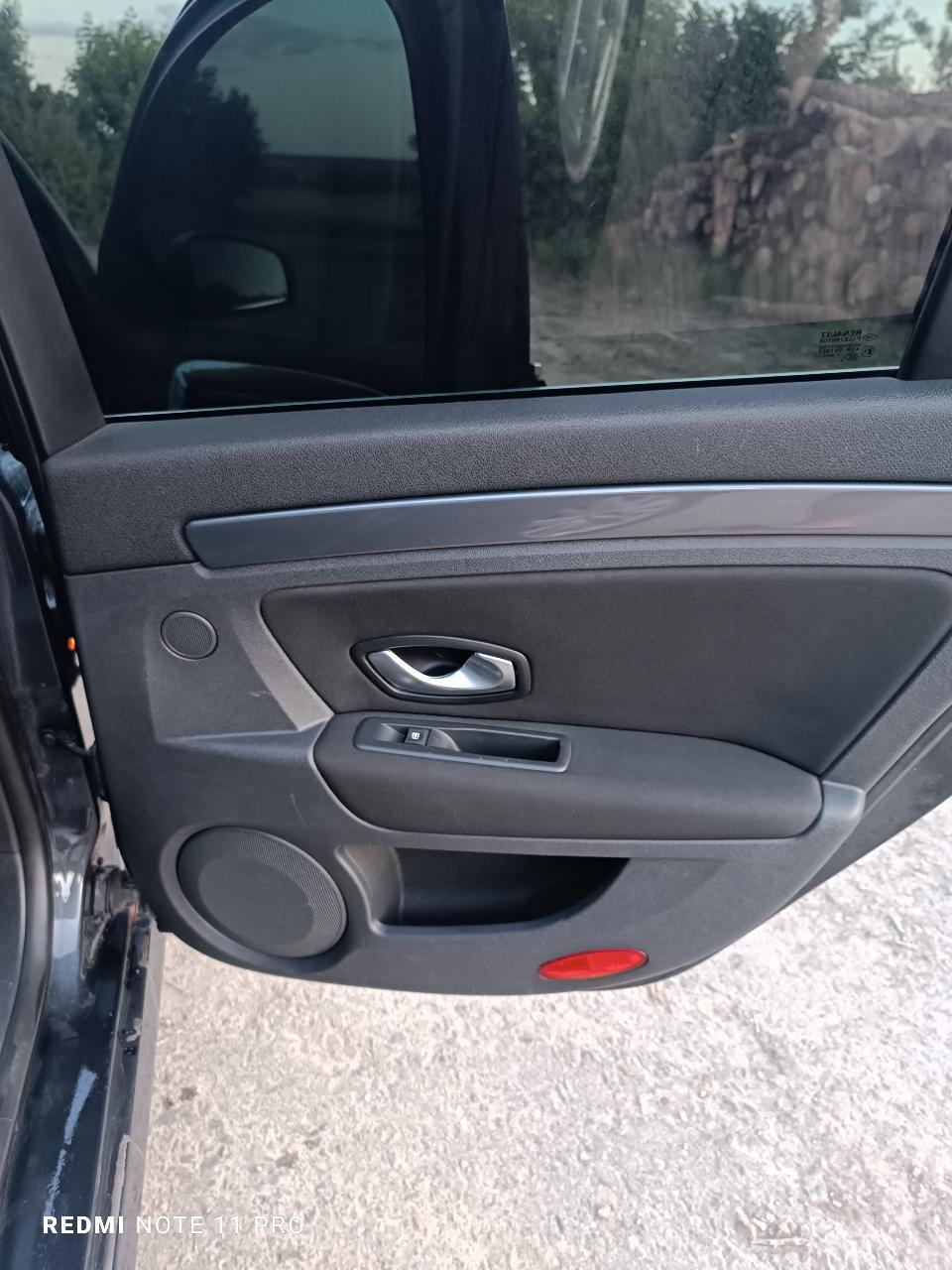 Renault Laguna - фото 11