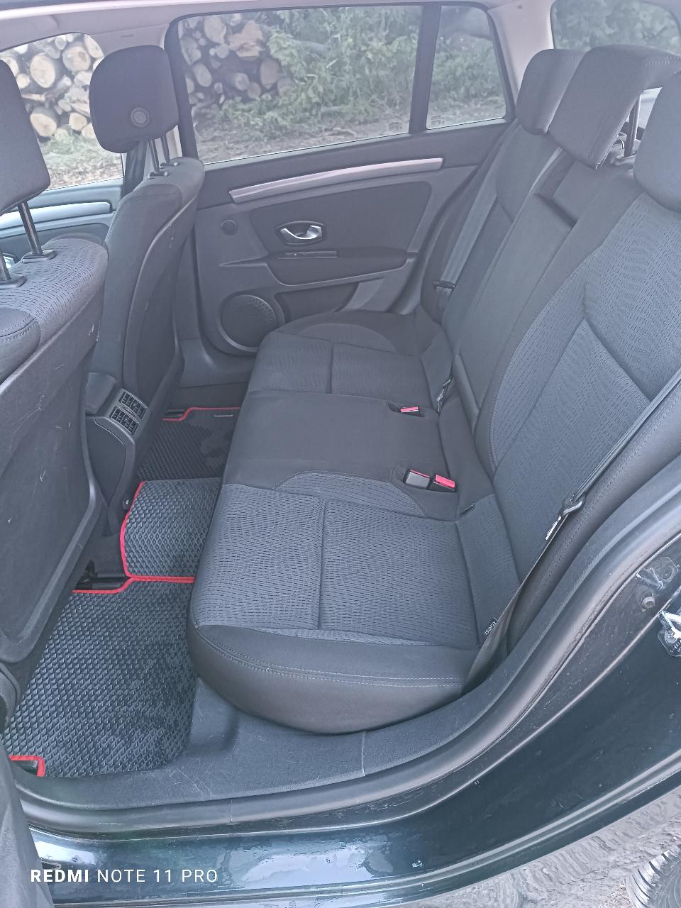 Renault Laguna - фото 15