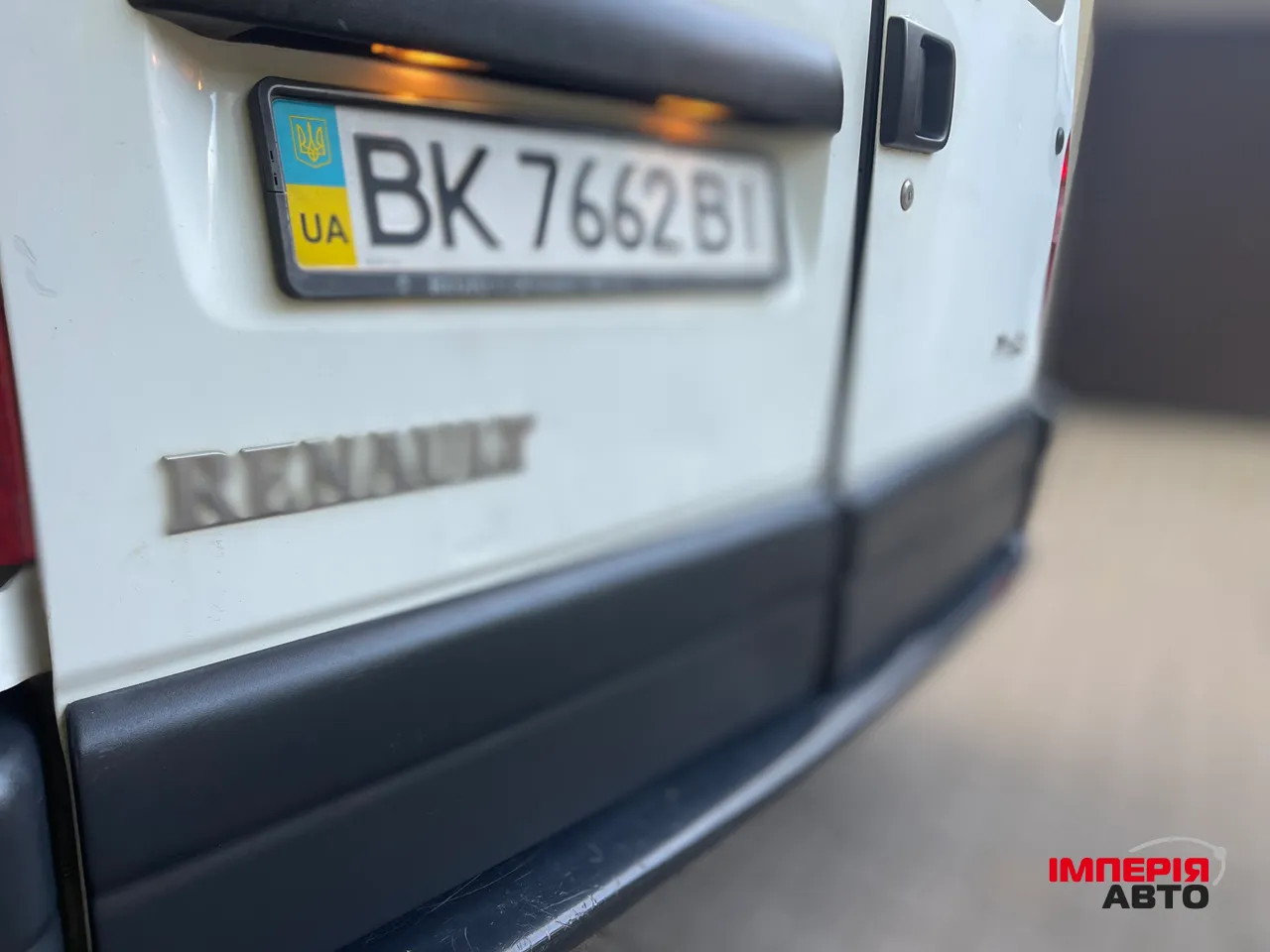 Renault Trafic - фото 6