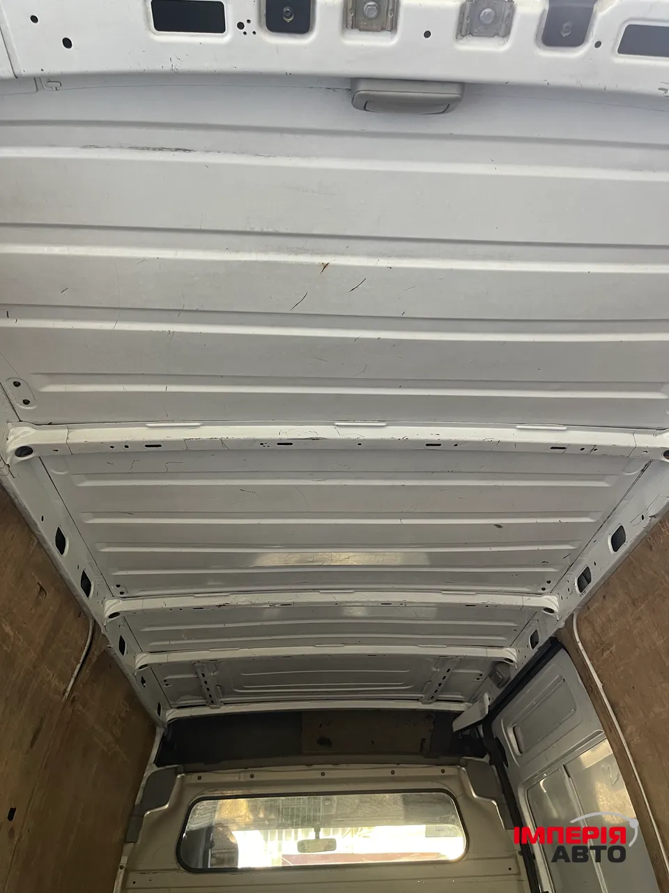 Renault Trafic - фото 26