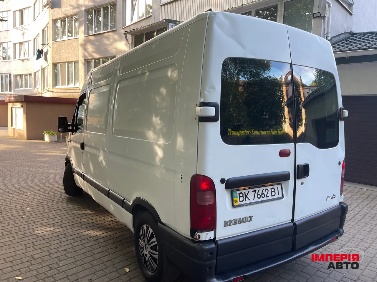 Renault Trafic - фото 8