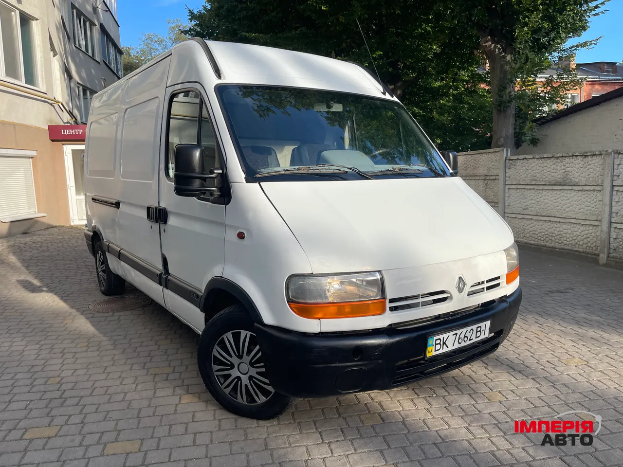 Renault Trafic - фото 5