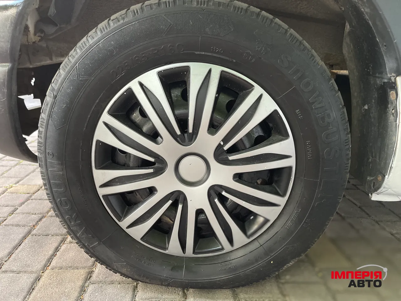 Renault Trafic - фото 14