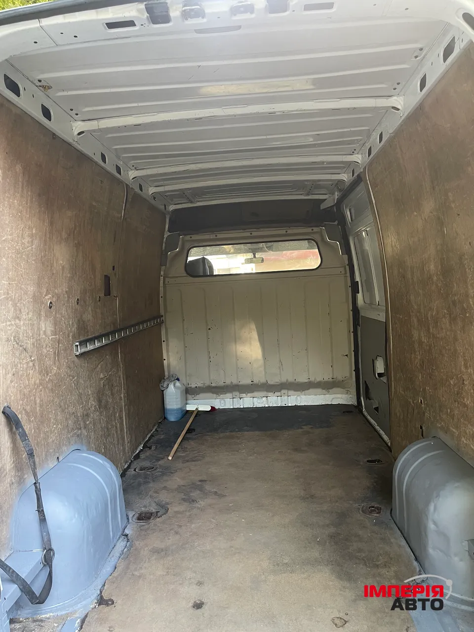 Renault Trafic - фото 23