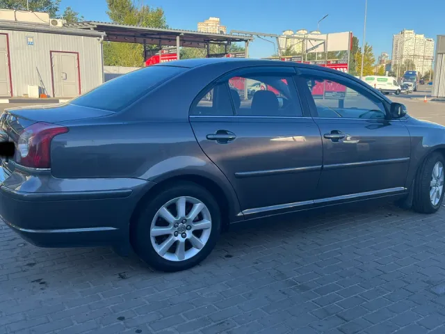 Toyota Avensis - зображення 4