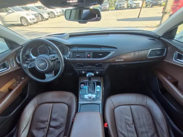 Audi A7 - фото 5