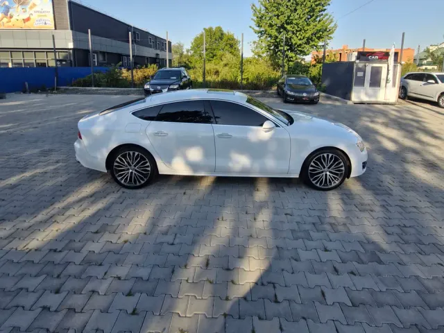 Audi A7 - фото 4