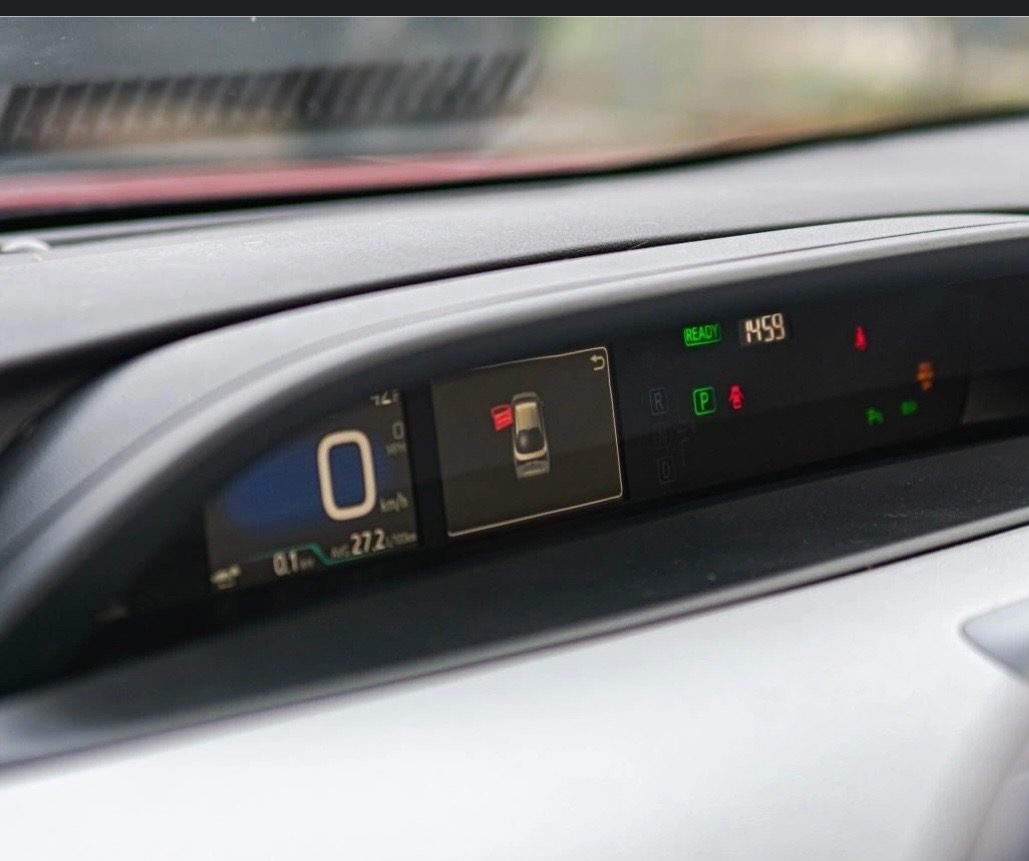 Toyota Prius - фото 16