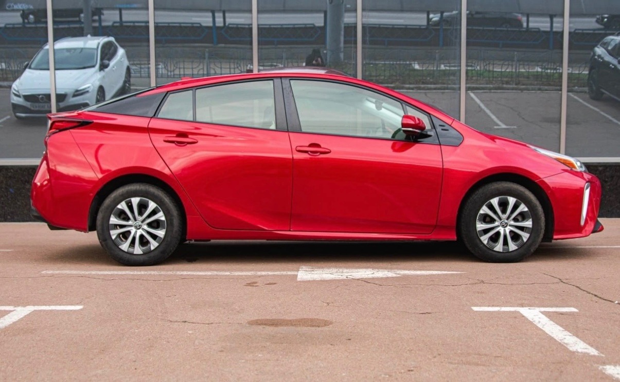 Toyota Prius - фото 9