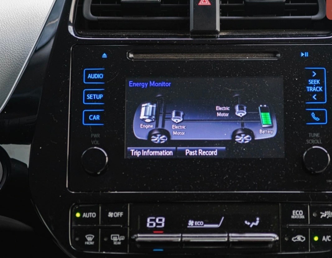 Toyota Prius - фото 17