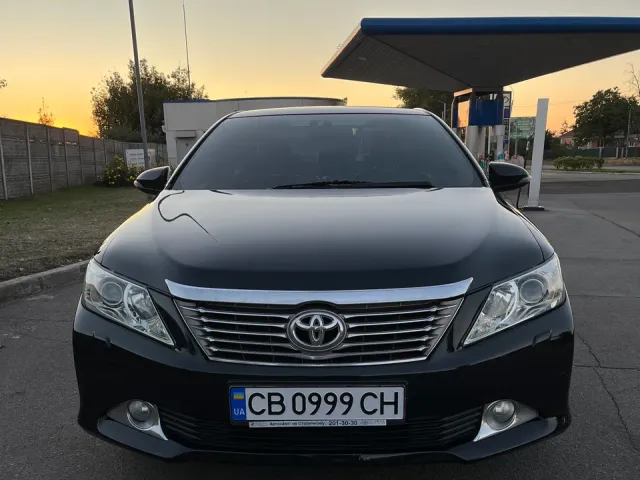 Toyota Camry - зображення 1