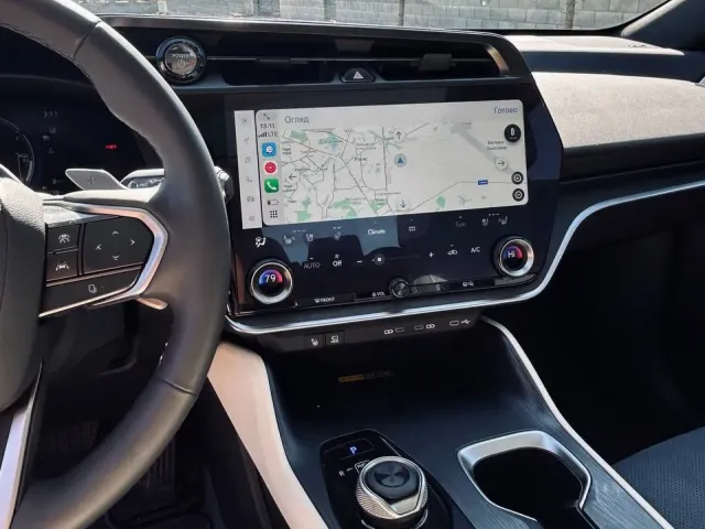 Lexus RZ - фото 3