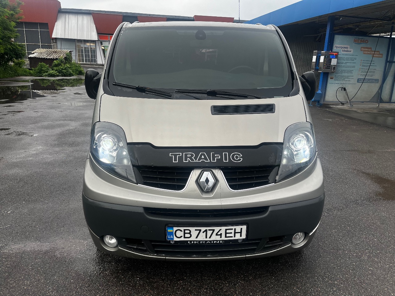 Renault Trafic - фото 1