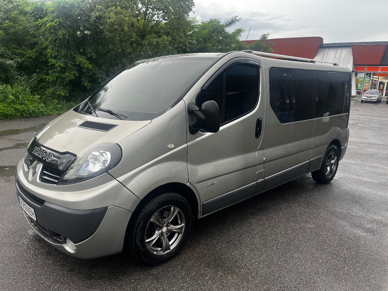 Renault Trafic - фото 20