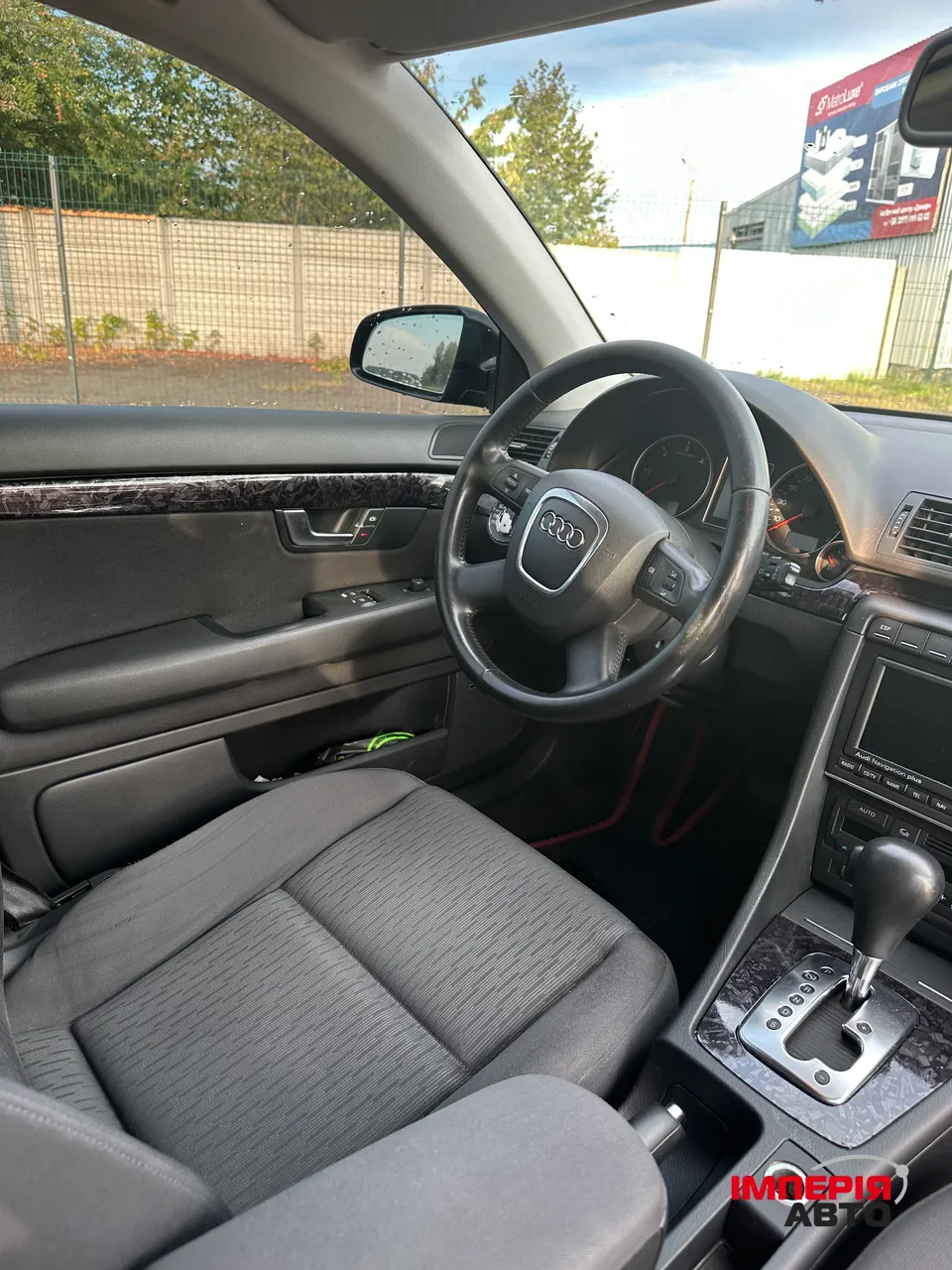 Audi A4 - фото 4