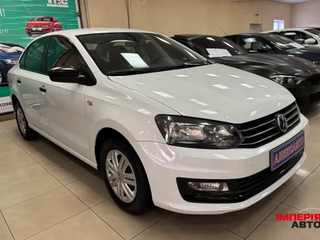 Volkswagen Polo - фото 1