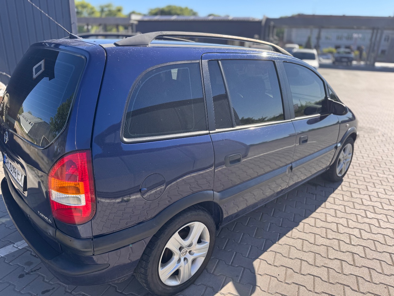 Opel Zafira - фото 2