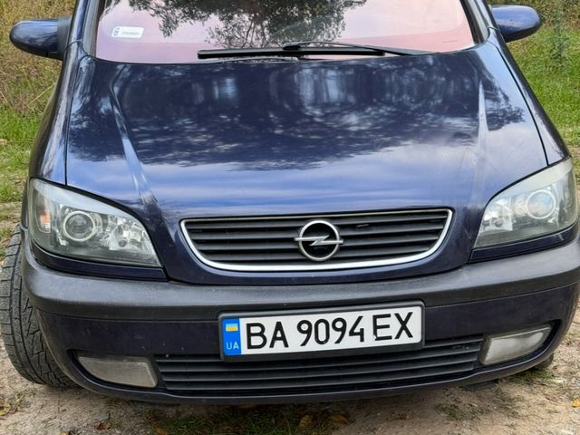 Opel Zafira - зображення 1